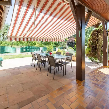 In Near Lake, Cleaning Included Holiday home