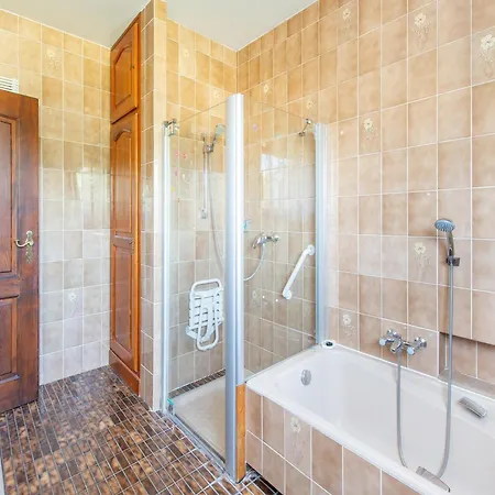 Holiday Home In Ruederbach Near Lake, Cleaning Included Hébergement de vacances *