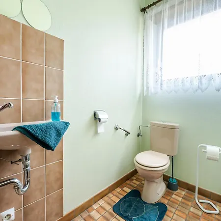 In Near Lake, Cleaning Included Holiday home